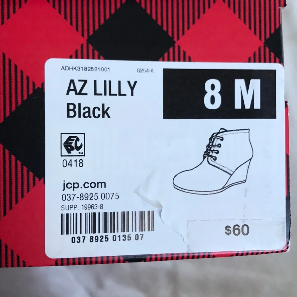 Black wedge heel booties, size 8 - Picture 13 of 13